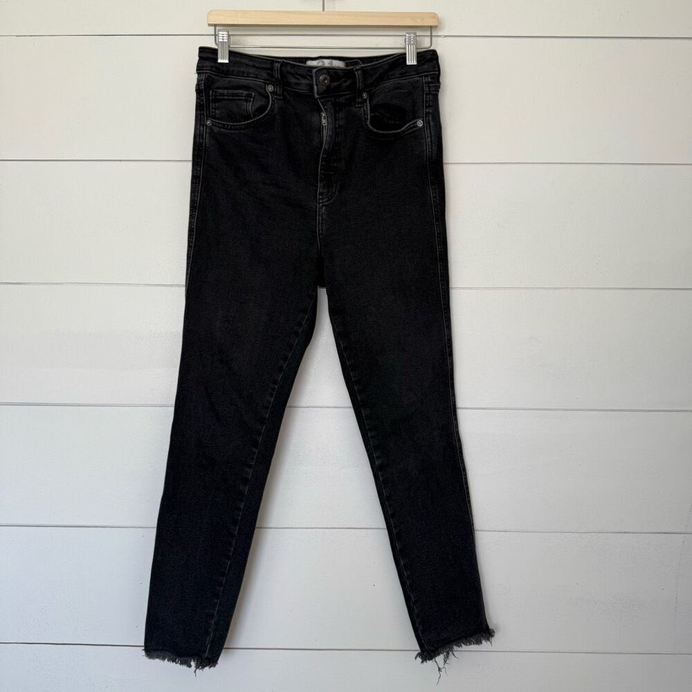 Free People Women’s 31 Black Ankle Jeans
